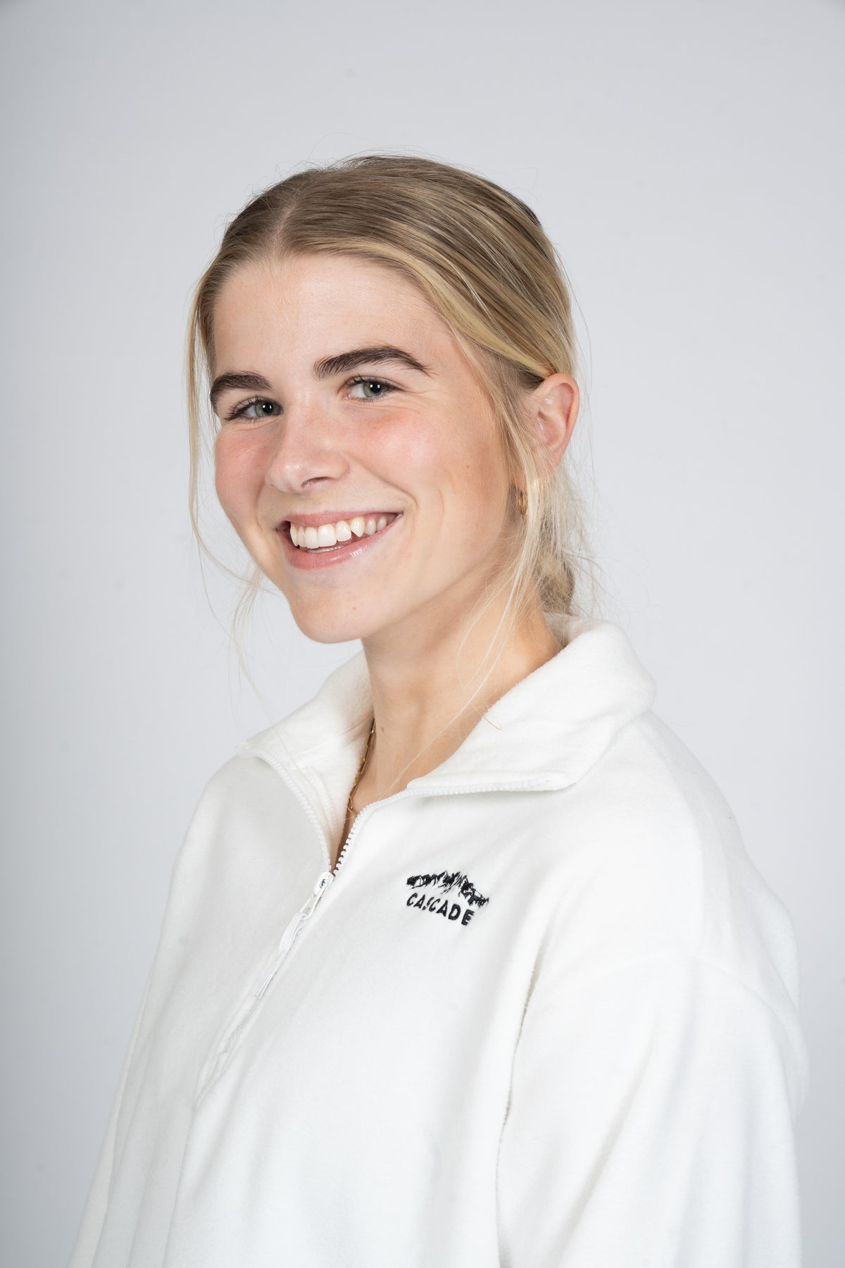 Cascade Horizon Half-Zip Fleece in White — garment detail