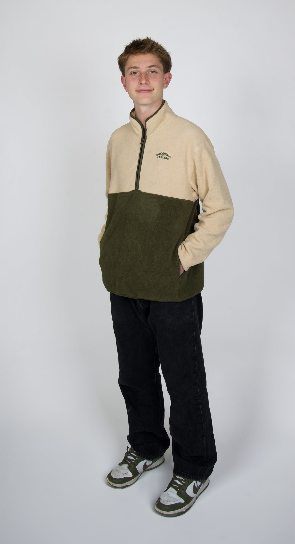 Cascade Horizon Half-Zip Fleece in Walnut — full outfit on model